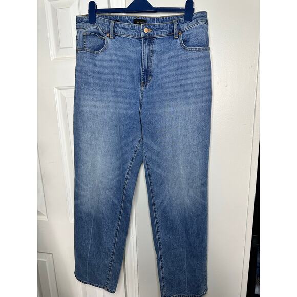 TALBOTS HIGH WAIST RELAXED JEANS PALISADE WASH SIZE 16 36x30 - Picture 4 of 13